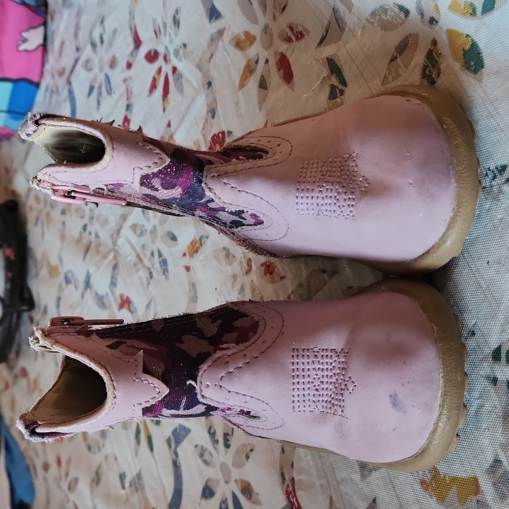 Roper newborn size 4 boots